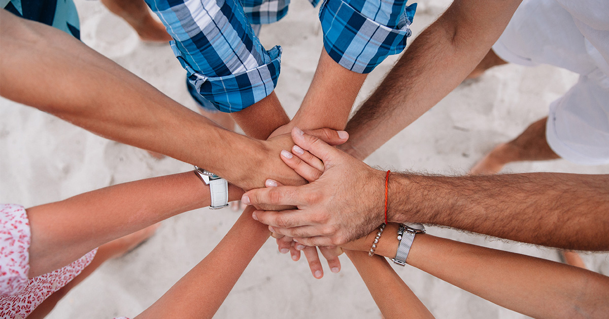 A minute of presence becomes a memory of love.